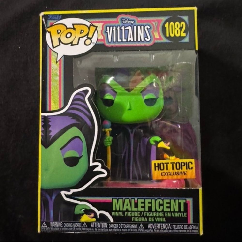 Funko Pop Disney Villains Blacklight Maleficent Hot Topic Exclusive Vinyl Figure